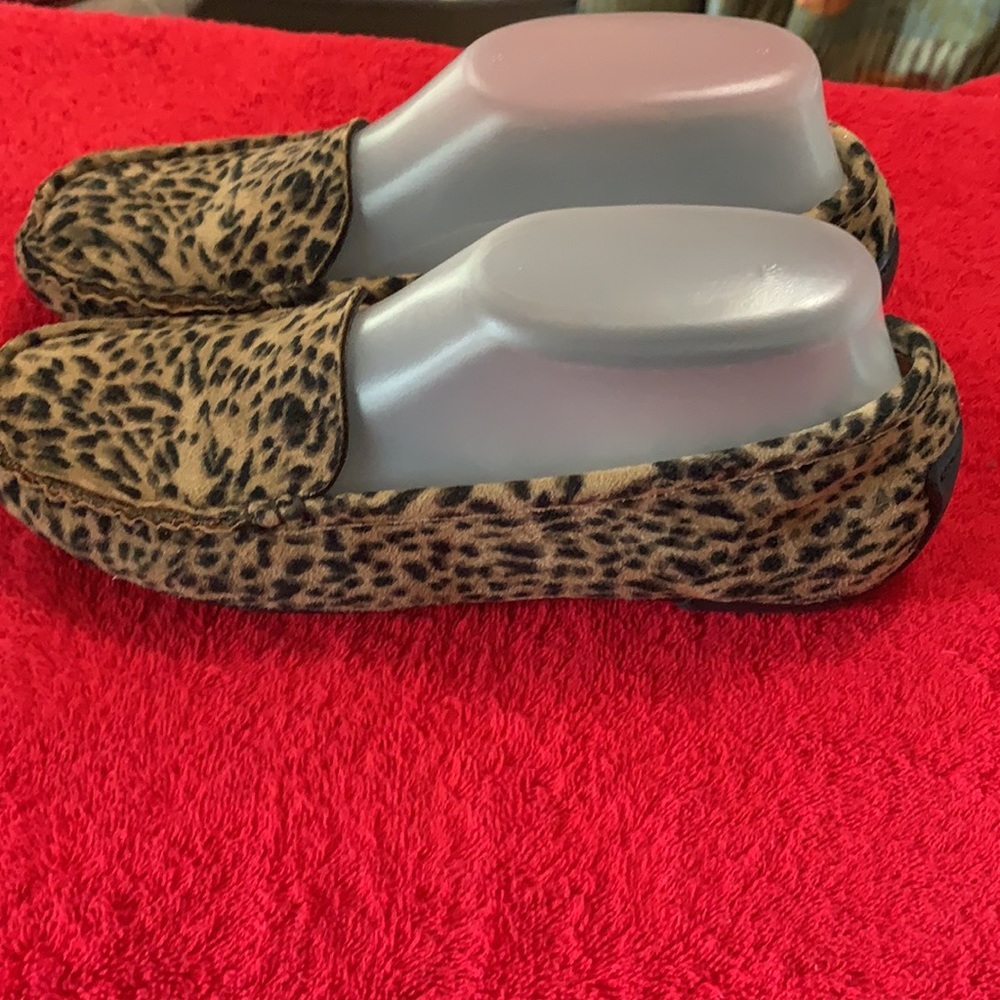 STUART WEITZMAN